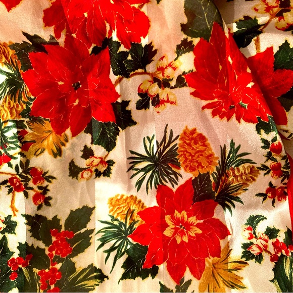 Gift Sale❣️Holiday Collectible Elaine Gold Red Scarf - Picture 8 of 9